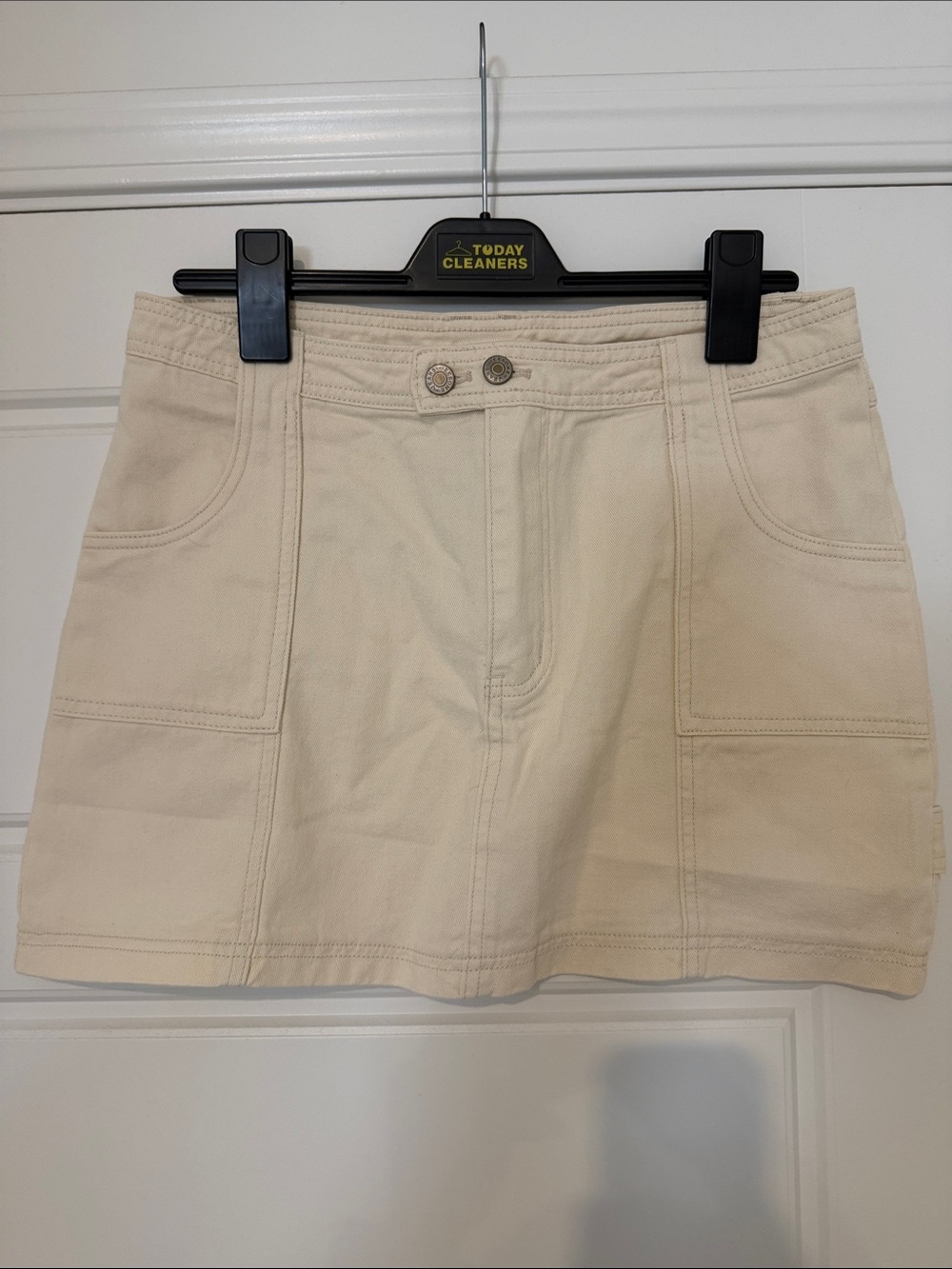 eesome Cream Utility Mini Skirt with Front Pockets